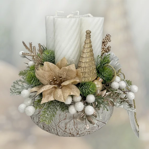 Elegáns adventi arany fehér színekben