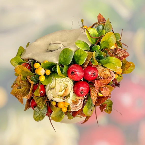 Virágokkal díszített kerámia tök drapp színben,  kicsi méret