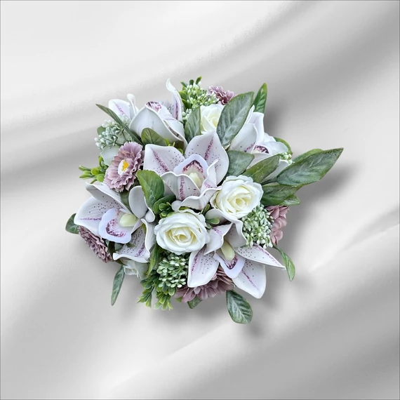 Orchidea asztaldísz pasztell színekben